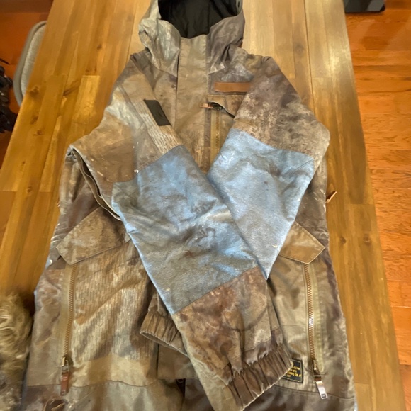 Burton Analog snowboard jacket - Picture 5 of 14